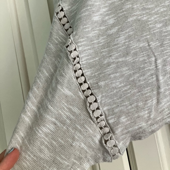 J. Jill Cream Linen Blend V Neck Tunic Top Crochet Embellishment Size XL - Picture 3 of 6